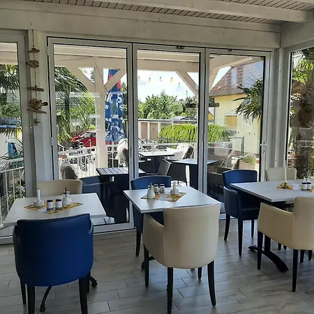 Landhotel Ostseetraum & Apartments 3* Rostock