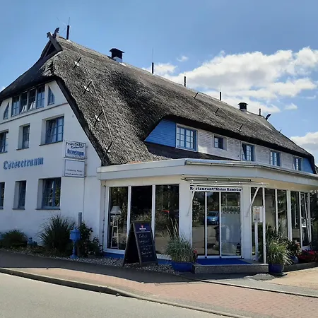 Landhotel Ostseetraum & Apartments Hotel 3*